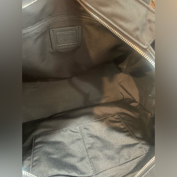 Coach Court Tote - Picture 7 of 10